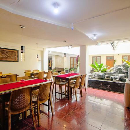 יוגיאקרטה Oyo 1683 Hotel Musafira Syariah מראה חיצוני תמונה