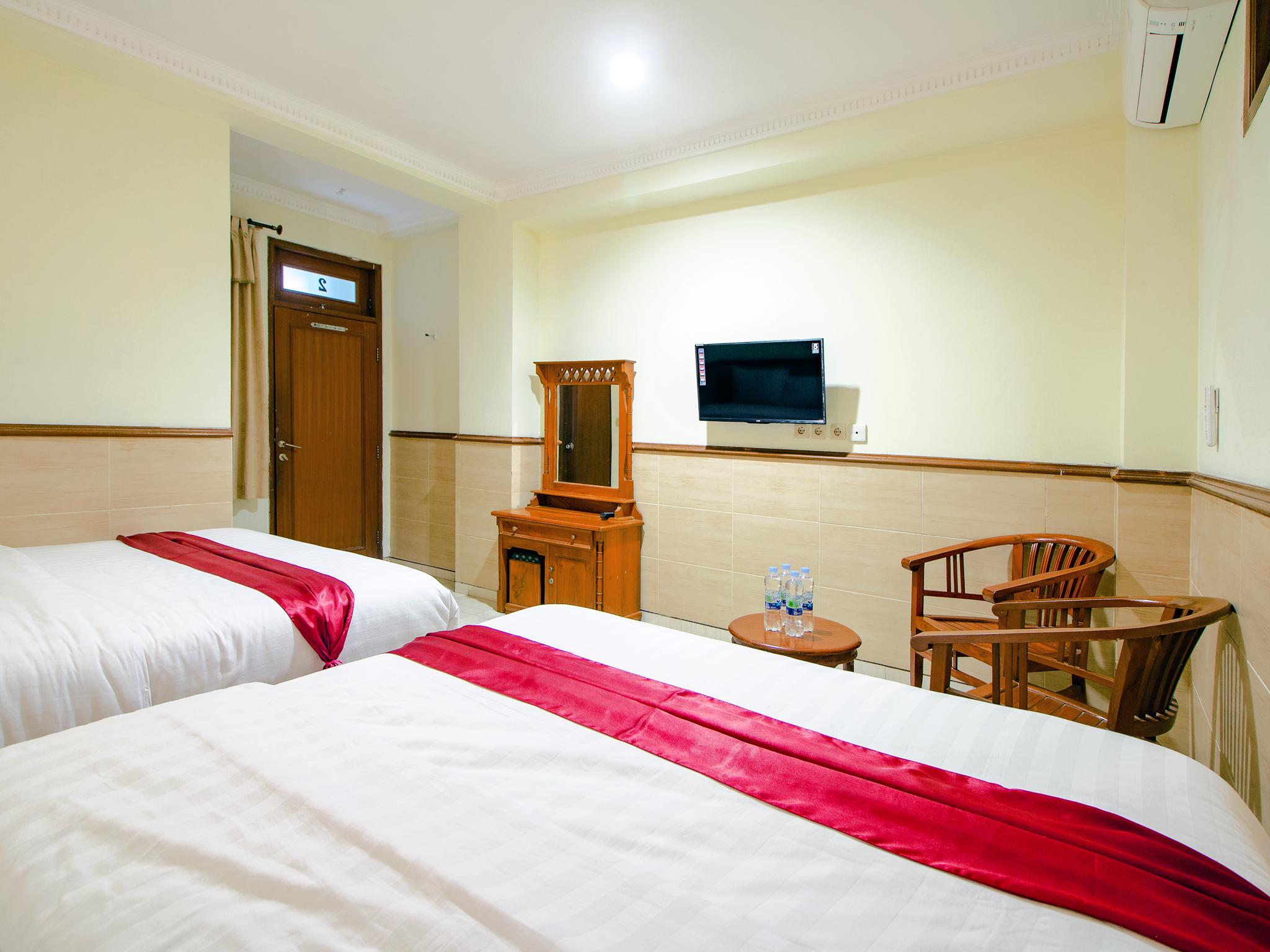 יוגיאקרטה Oyo 1683 Hotel Musafira Syariah מראה חיצוני תמונה