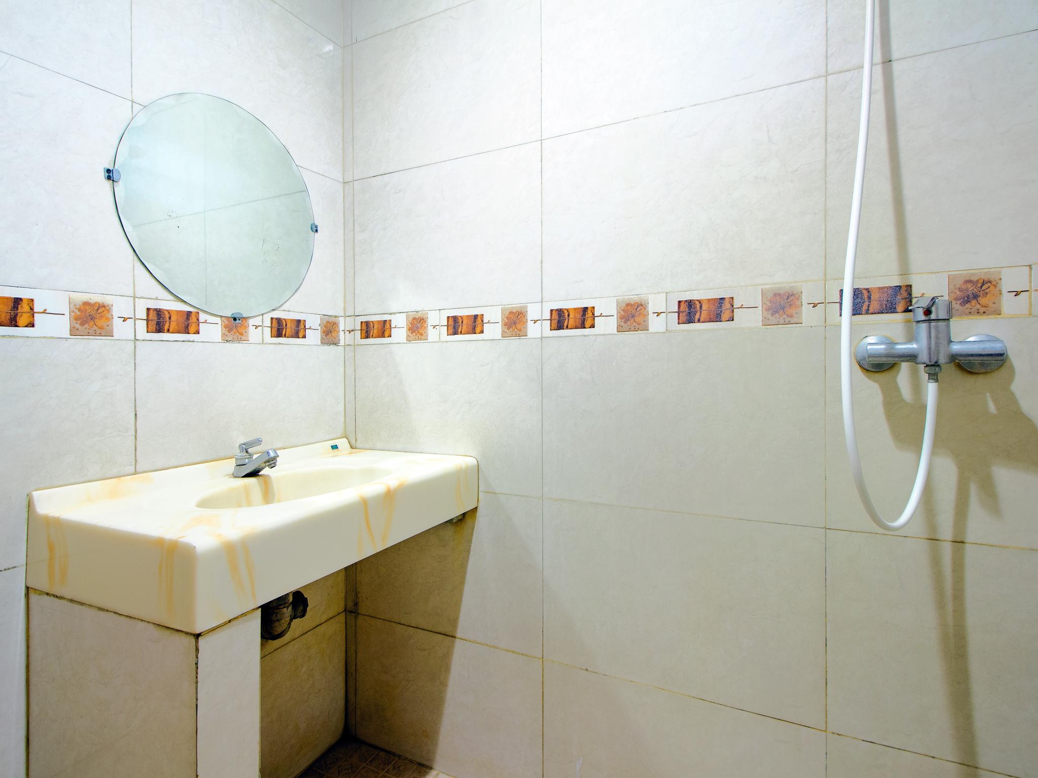 יוגיאקרטה Oyo 1683 Hotel Musafira Syariah מראה חיצוני תמונה