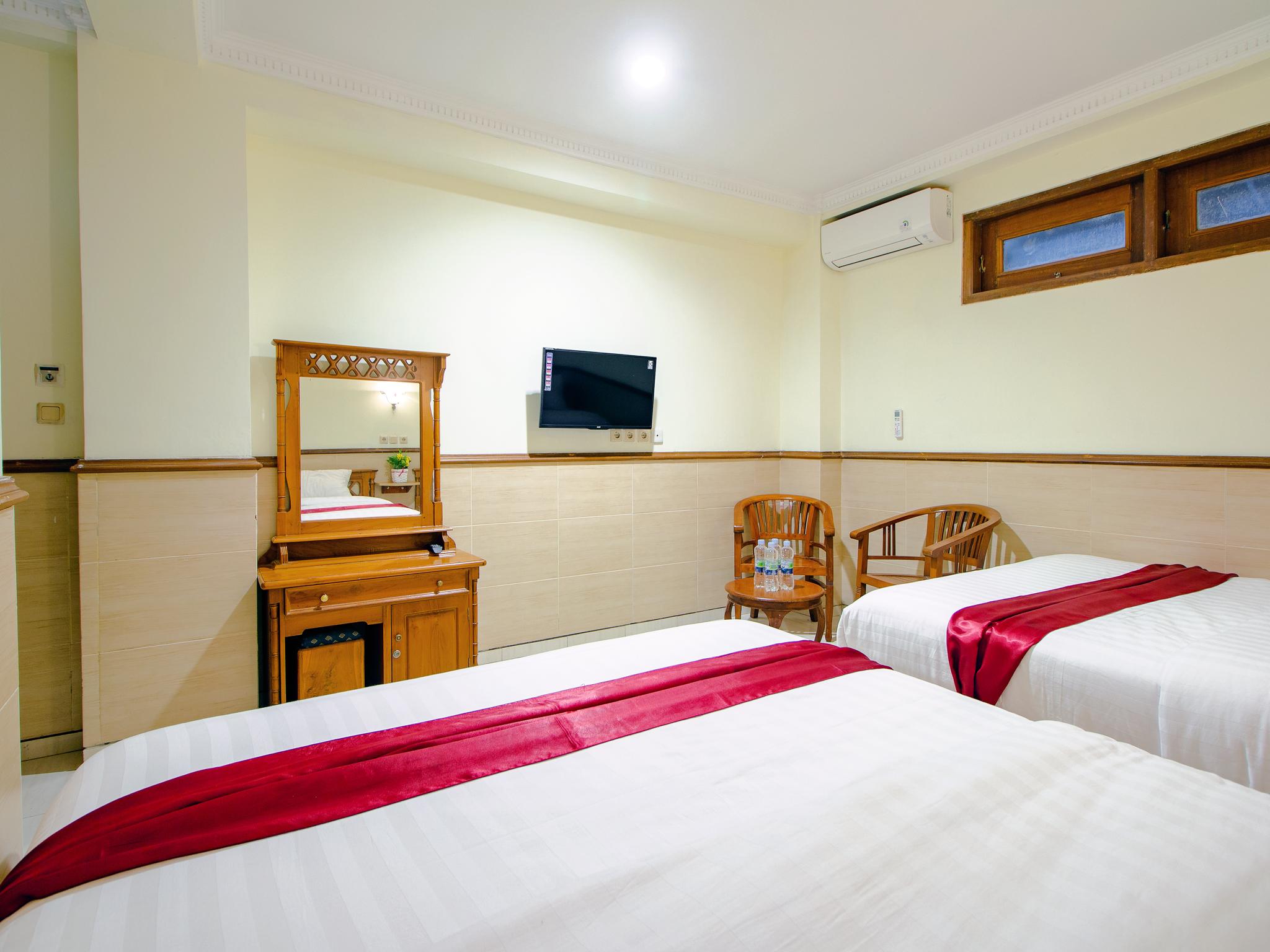 יוגיאקרטה Oyo 1683 Hotel Musafira Syariah מראה חיצוני תמונה