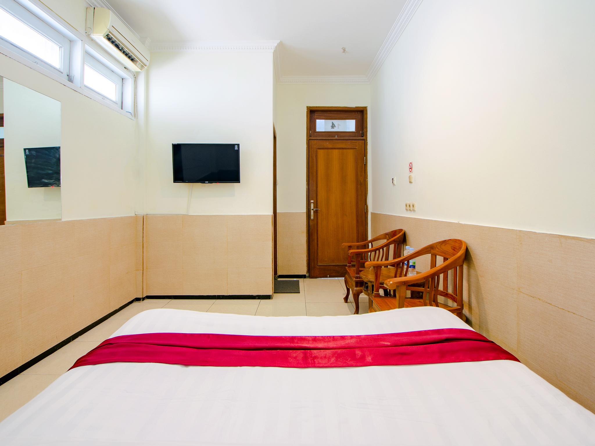 יוגיאקרטה Oyo 1683 Hotel Musafira Syariah מראה חיצוני תמונה