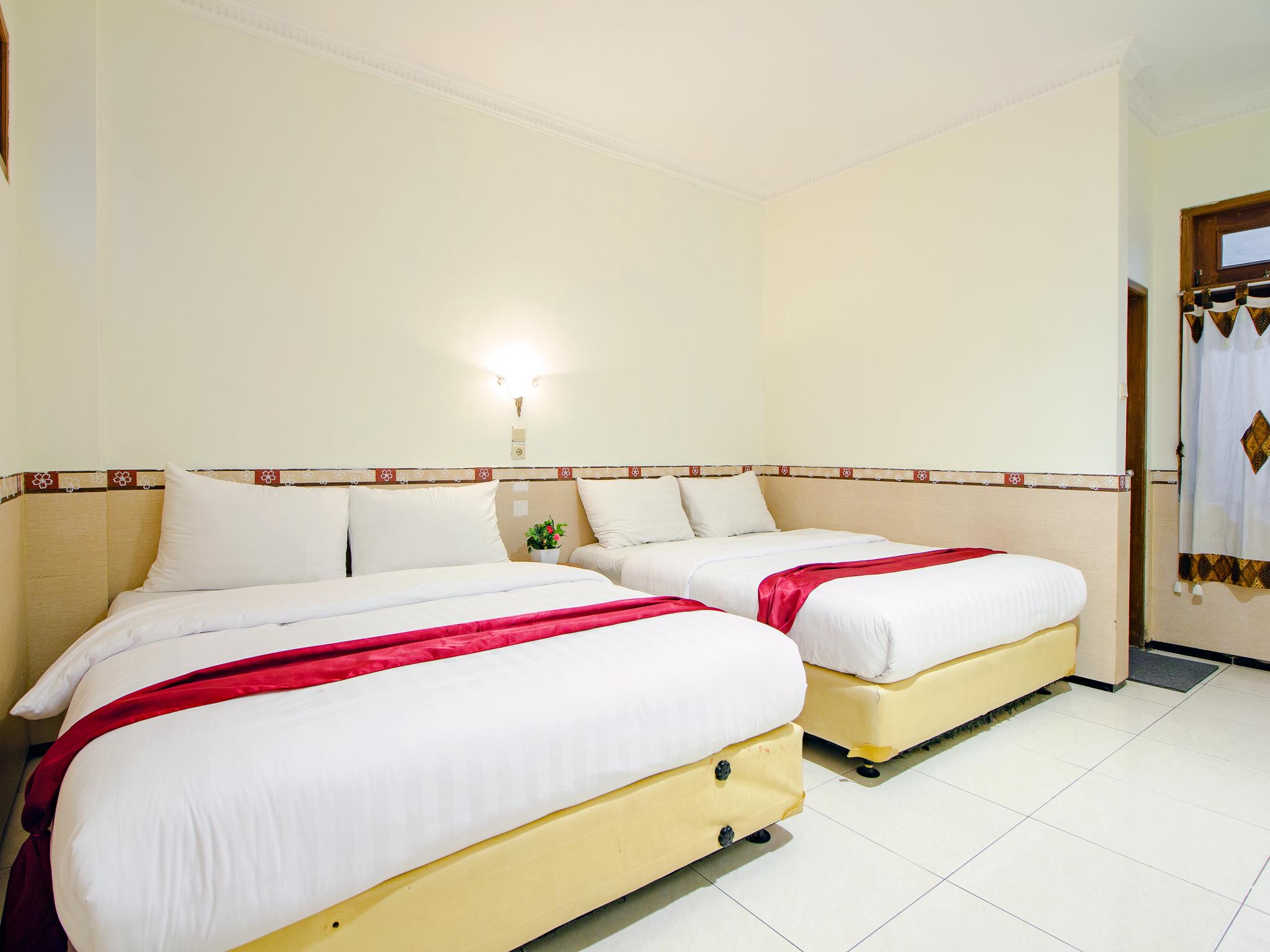 יוגיאקרטה Oyo 1683 Hotel Musafira Syariah מראה חיצוני תמונה