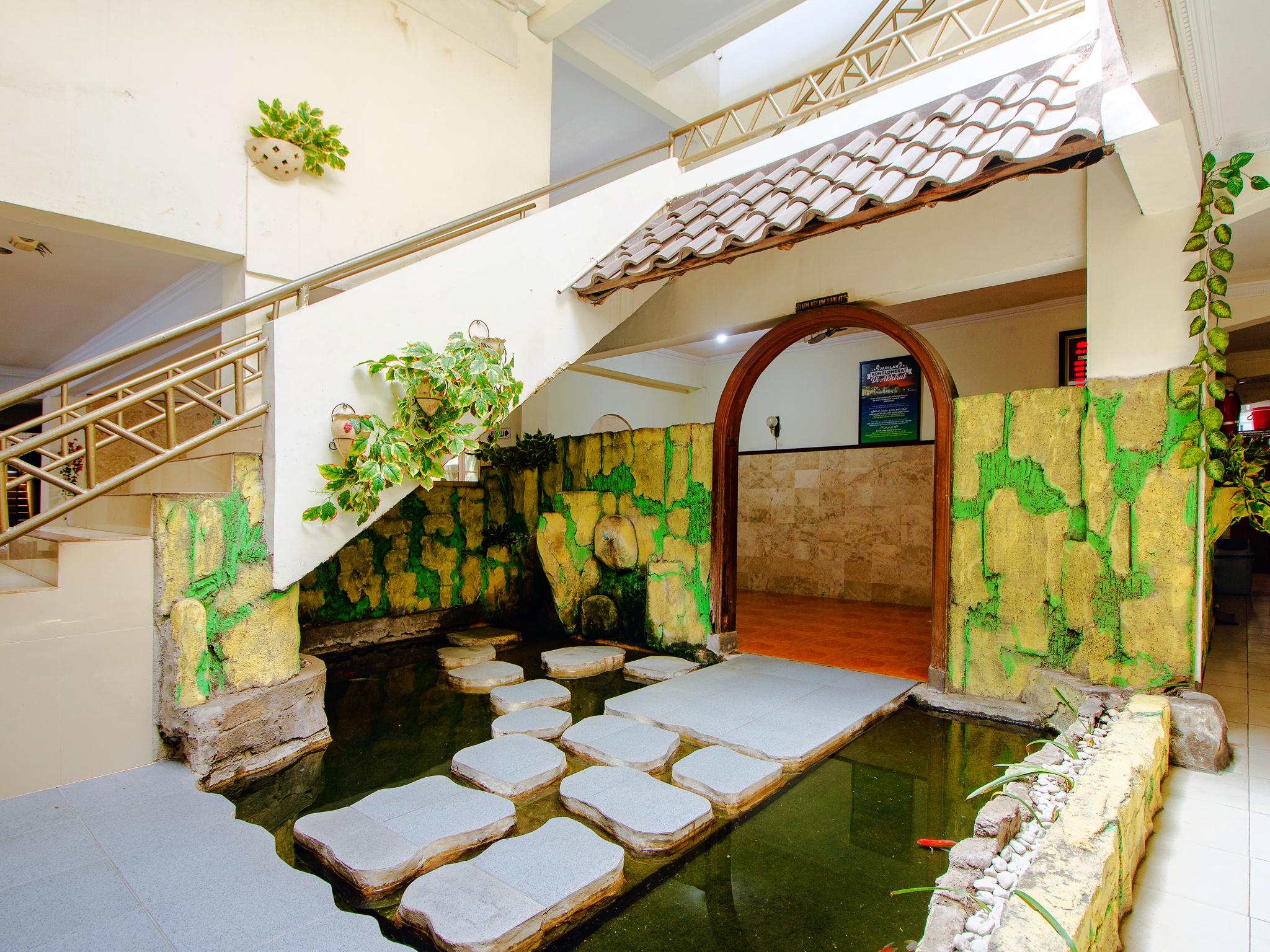 יוגיאקרטה Oyo 1683 Hotel Musafira Syariah מראה חיצוני תמונה