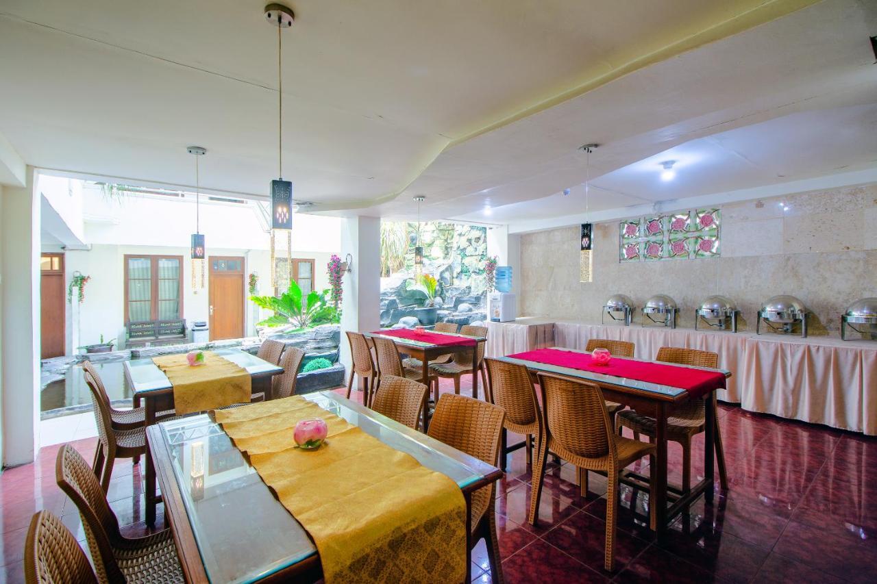 יוגיאקרטה Oyo 1683 Hotel Musafira Syariah מראה חיצוני תמונה